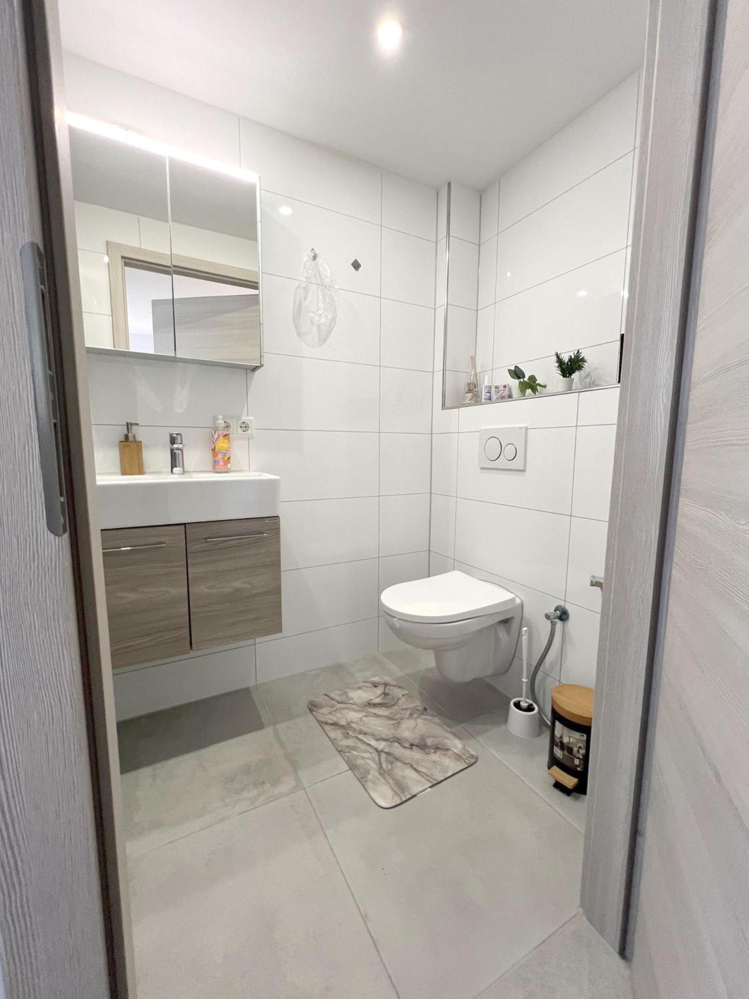 Willkommen In Dagersheim Bei Boeblingen! Gemuetliches 1 Zi Appartement Zum Wohlfuehlen In Einem Angenehmen Umfeld! ภายนอก รูปภาพ