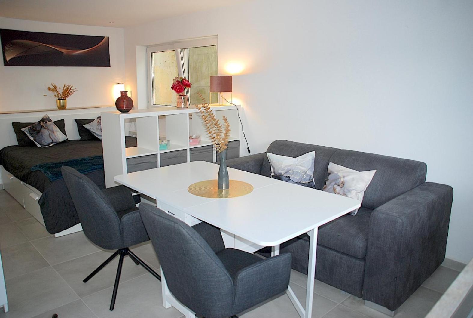 Willkommen In Dagersheim Bei Boeblingen! Gemuetliches 1 Zi Appartement Zum Wohlfuehlen In Einem Angenehmen Umfeld! ภายนอก รูปภาพ