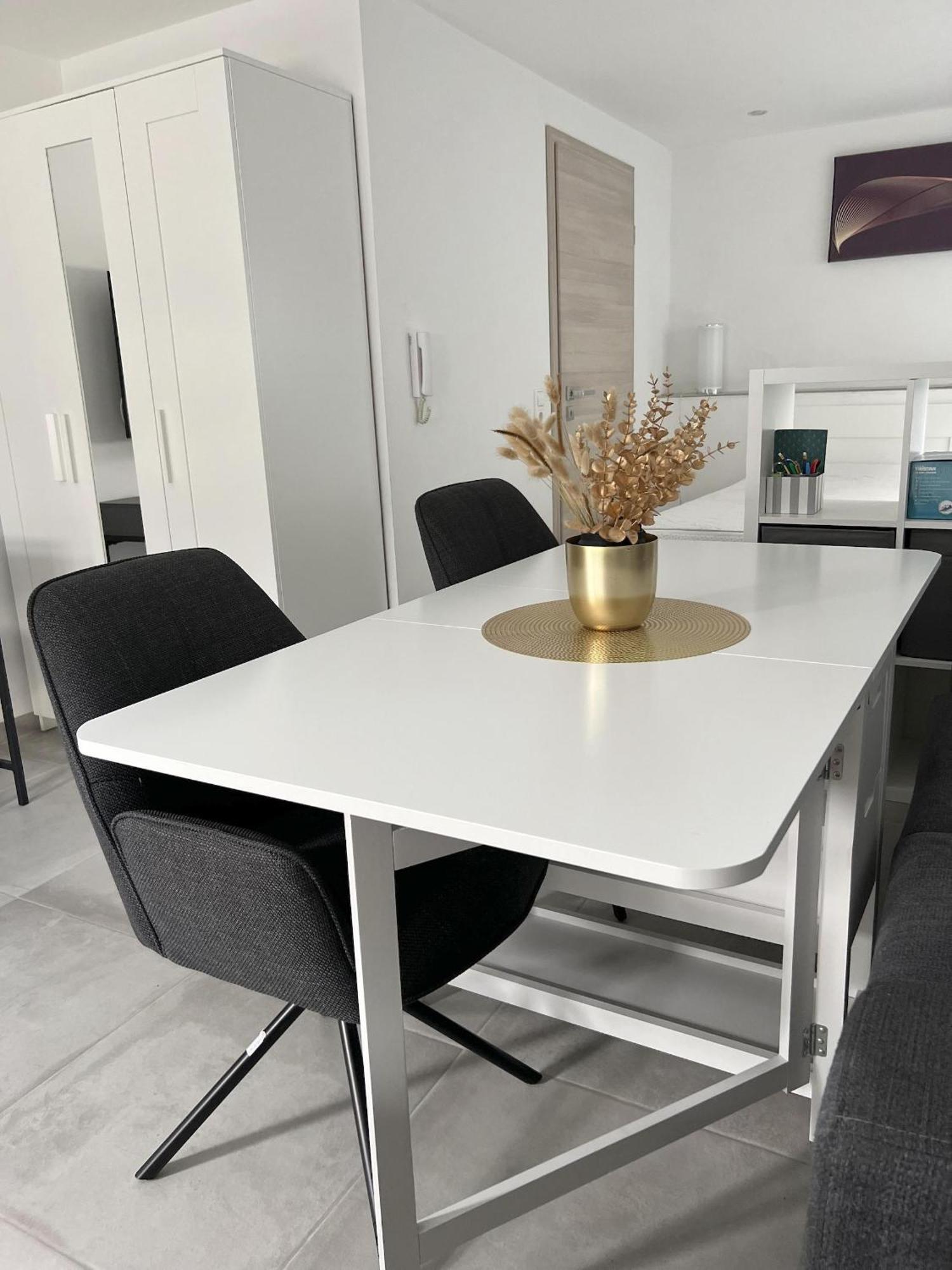 Willkommen In Dagersheim Bei Boeblingen! Gemuetliches 1 Zi Appartement Zum Wohlfuehlen In Einem Angenehmen Umfeld! ภายนอก รูปภาพ